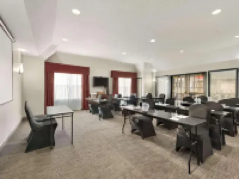 Country Inn & Suites by Radisson, Kansas City at Village West, KS Hotels in Kansas City