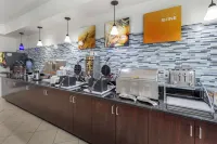 Comfort Suites - breakfast