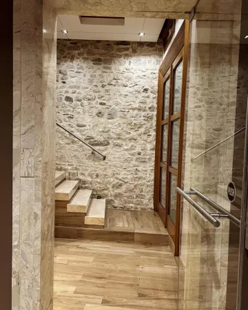 Hotel Rezidenca Desaret Отели рядом с достопримечательностью «Берат Касл»