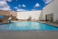 Voco College Station Aggieland by IHG - piscina