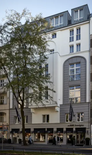 Sir Savigny Hotel, Part of Sircle Collection