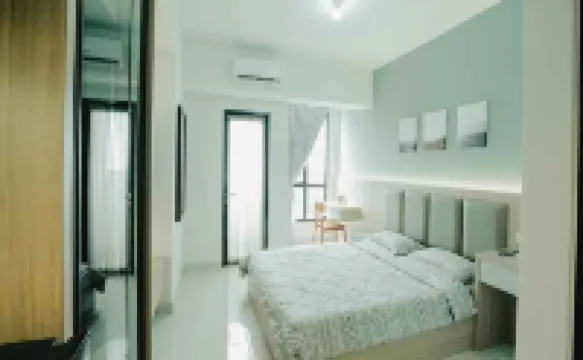 The Alton Apartemen Semarang by Sirooms のホテル