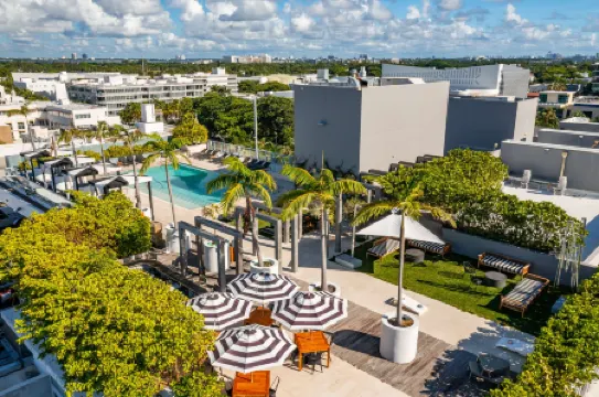 Boulan South Beach Отели рядом с достопримечательностью «Холокааст Мемориал Майами-Бич»