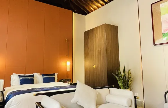 盛景精品民宿（貫中大道分店）