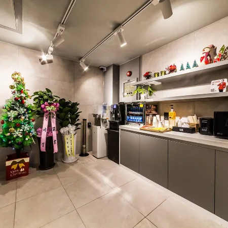 Uijeongbu Hotel Bene Отели рядом с достопримечательностью «Стадион Ыйджонбу»