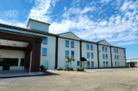 Days Inn by Wyndham LaPlace- New Orleans Hotels in Laplace