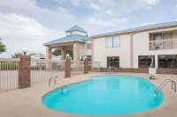 Quality Inn & Suites Decatur Priceville I-65