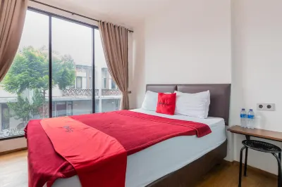 RedDoorz Plus Near Ice BSD 2 Hoteles en Situ Gadung