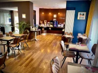 Kyriad Grenoble Centre - breakfast