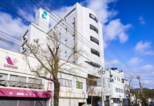 호텔 쓰시마 욕실 및 세면대