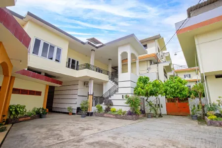 Malibou Hotel Medan Отели в г. Serdang Bedagai Regency