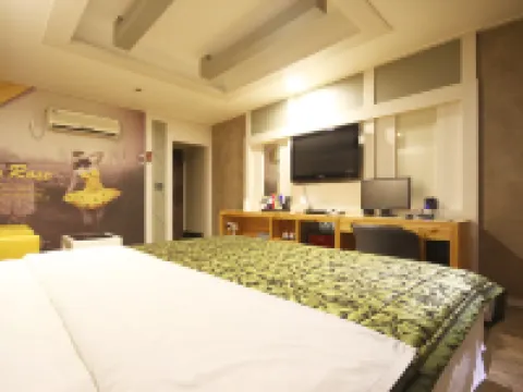 Sacheon Lapis Hotels in Sacheon