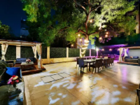Quality Inn Gurgaon Hotels near Gurgaon Station