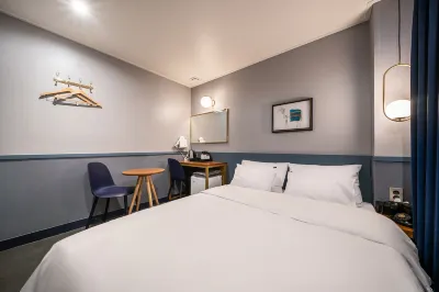 Yeongdeungpo Coco Hotels near Yanghwa Hangang Riverside Park