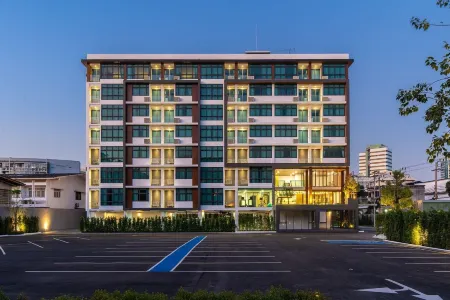 Orion Hotel & Residence Bangna