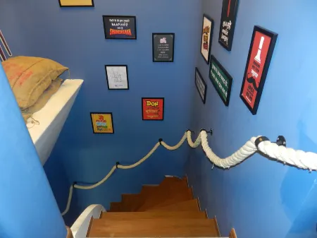 Theory9 Premium Serviced Apartments Khar Отели рядом с достопримечательностью «Шри Сиддхивинейак Темпл Прабха Деви»