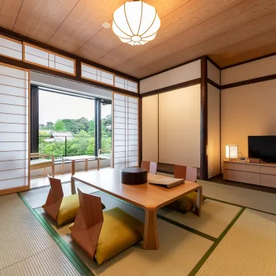Chishakuin Kaikan Hotels near Sanjusangen-do Temple