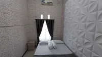 Utami Homestay Banyuwangi Hotel di Tukangkayu