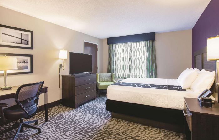 Comfort Inn & Suites Clearwater South
