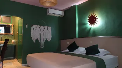 Hotel la Hasienda Hotel dekat Satria cell