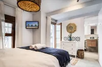 Olive & Ivy Guesthouse Hotels in Vélez-Málaga