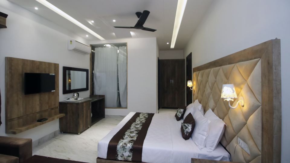 Hotel 8th Planet