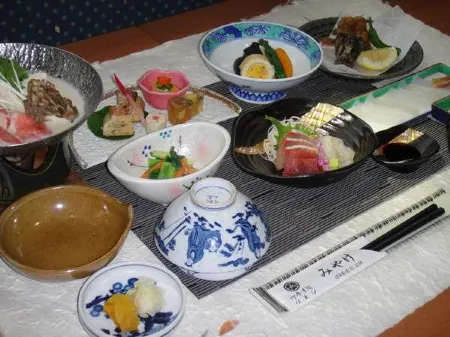 Minshuku Miyake Отели в г. Цувано