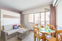 Résidence Pierre & Vacances les Platanes Hotels in Sainte-Maxime