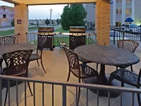 كاندلوود سويتس كونواي باي آيتش جي