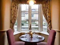 Royal George Hotel by Greene King Inns Hotel di Colesbourne