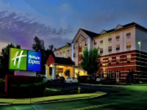 Holiday Inn Express LA PLATA by IHG Hotels in Charles County