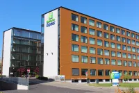 Holiday Inn Express ZÜRICH Airport Hotels in Bachenbulach