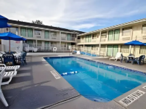 Motel 6 Tacoma, WA - South