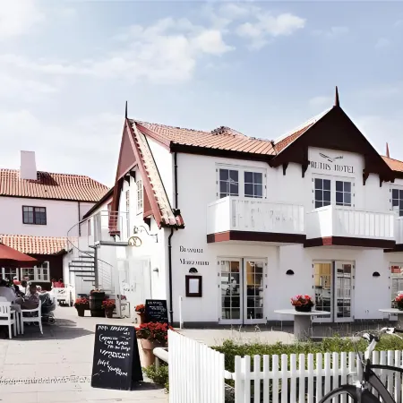 Ruths Hotel