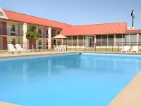 Sunrise Extended Stay - Parkplatz
