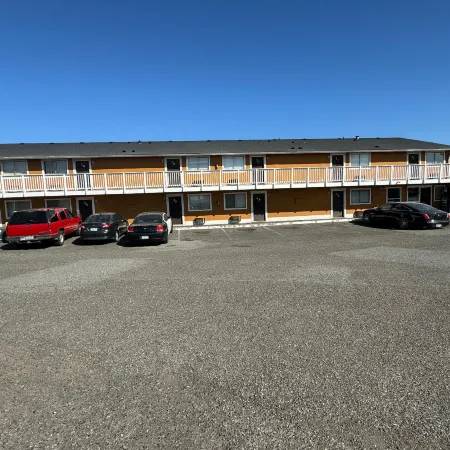 Airport Motel