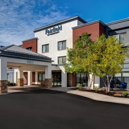 Fairfield Inn & Suites Rochester West/Greece Отели рядом с достопримечательностью «Музей Стронг»