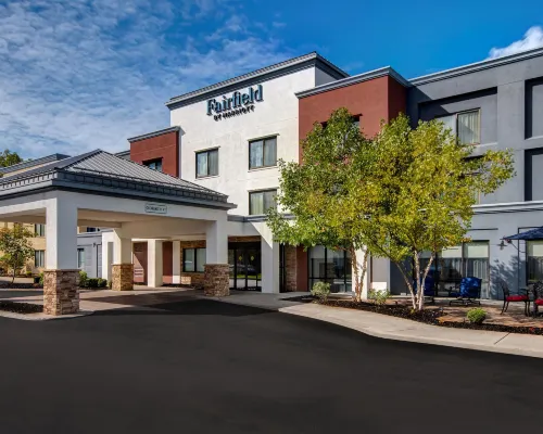 Fairfield Inn & Suites Rochester West/Greece Hotels in Rochester