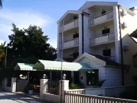 Hotel Villa Royal