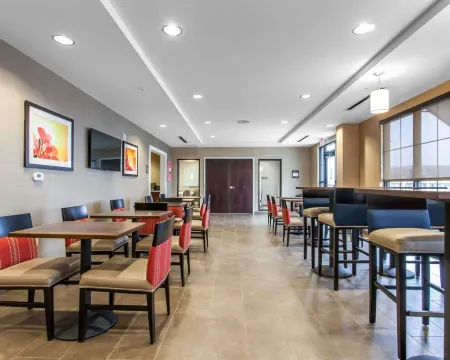 Comfort Suites-Youngstown North