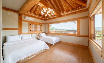 Gyeongju Jiseom Hanok Pool Villa Pension