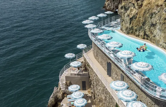 米拉馬菲酒店