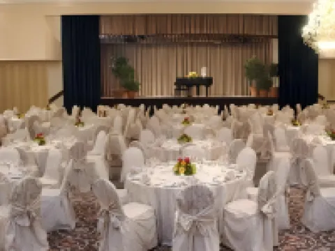 慄樹公寓及會議中心-多倫多大學