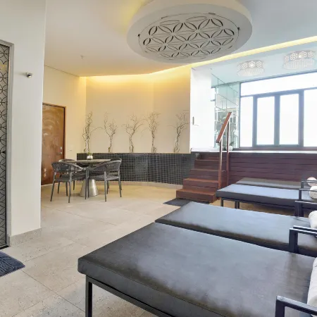 Davinci Suites