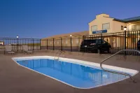 Travelodge by Wyndham Wall - Pools