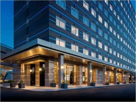 APA Hotel and Resort Tokyo Bay Makuhari Отели рядом с достопримечательностью «Kanda University of International Studies»