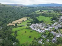 Castell Morlais - Luxurious 5 Bed - Pontsticill Hotels in Merthyr Tydfil
