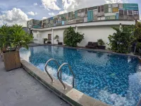 Sare Hotel Yogyakarta (Muslim Friendly) - Pools