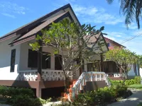 Lanta IL Mare Beach Resort Hotels near Diamond Cliff Beach