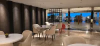 Avenue88 by TYPO Hoteles en Sukomanunggal